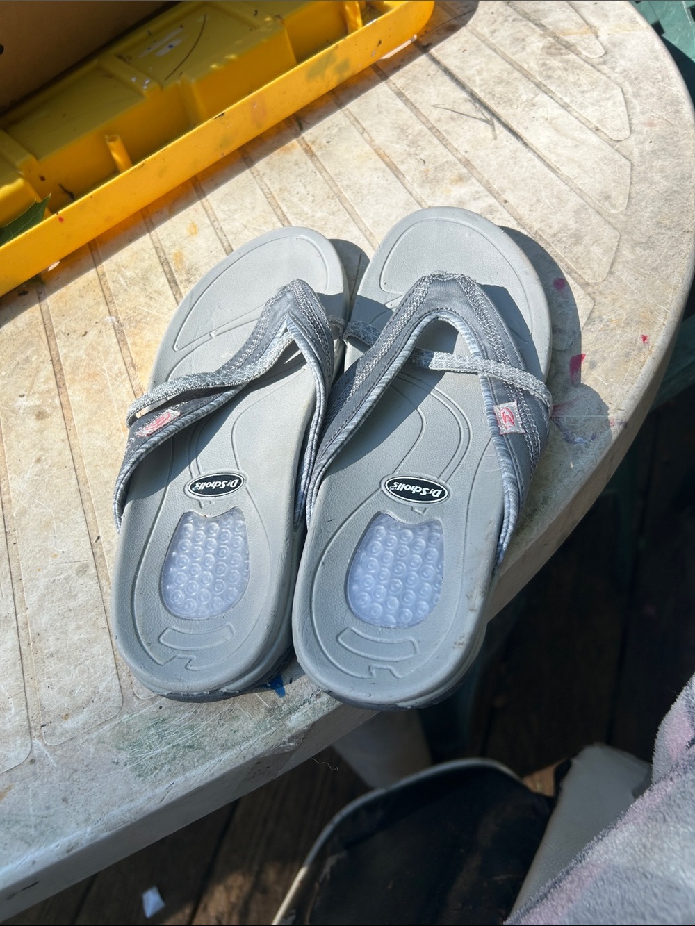 Dr. Scholl's Gray Kids Comfort Flip Flops